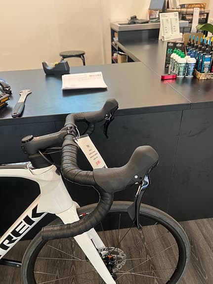 Trek Emonda SL5 landsvägscykel