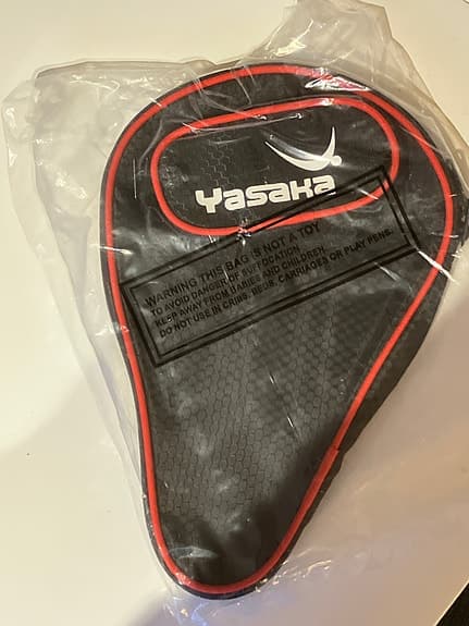 Yasaka fodral till bordtennisrack svart/röd