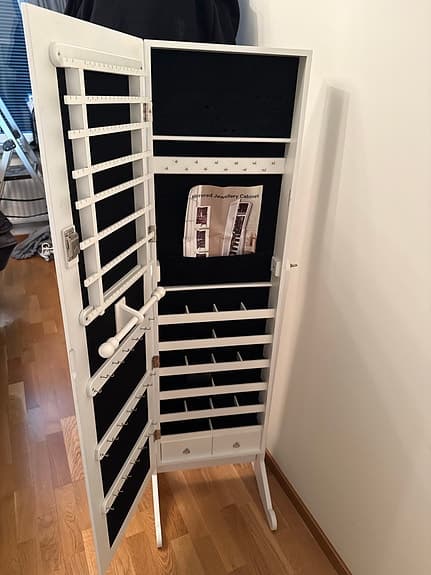 Mirrored Jewellery Cabinet