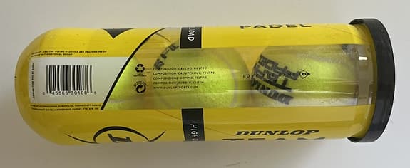 Säljer 4 rör Dunlop Team Padel-bollar.