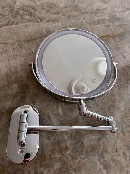 Auxmir väggmonterad sminkspegel med LED-belysning krom