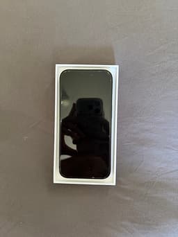 Apple iPhone 15 Pro 128 GB svart