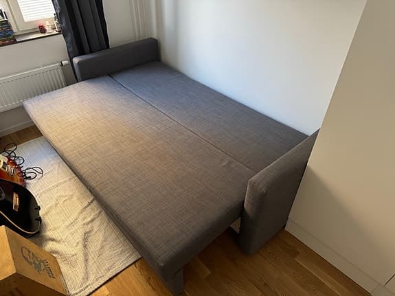 IKEA bäddsoffa - FRIHETEN (bed sofa)