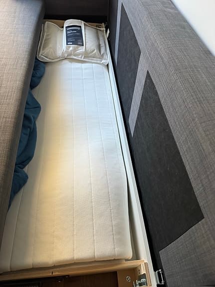 IKEA bäddsoffa - FRIHETEN (bed sofa)