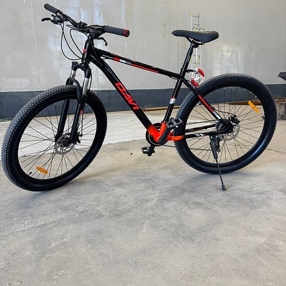 Jag säljer en ny cykel.