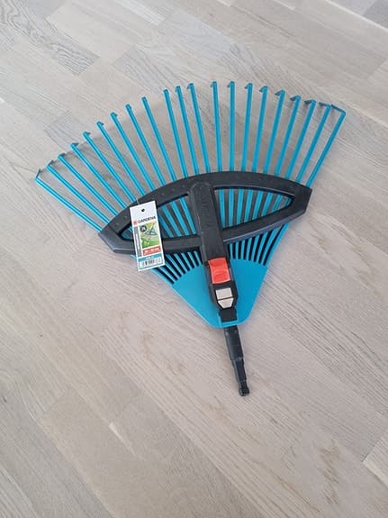 Gardena combisystem lövräfsa 35–52 cm blå