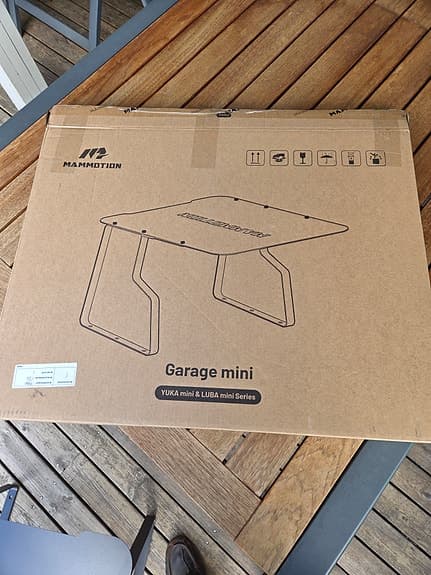 Mammotion Garage Mini till robotgräsklippare svart