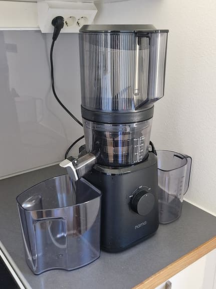 Nama J2 slow juicer säljes