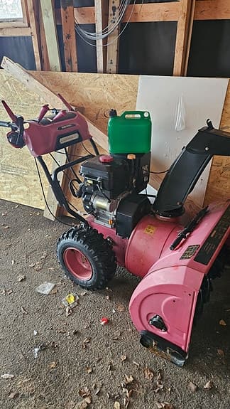 Kraftig 420cc snöslunga med elstart, handtagsvärme & LED-ljus