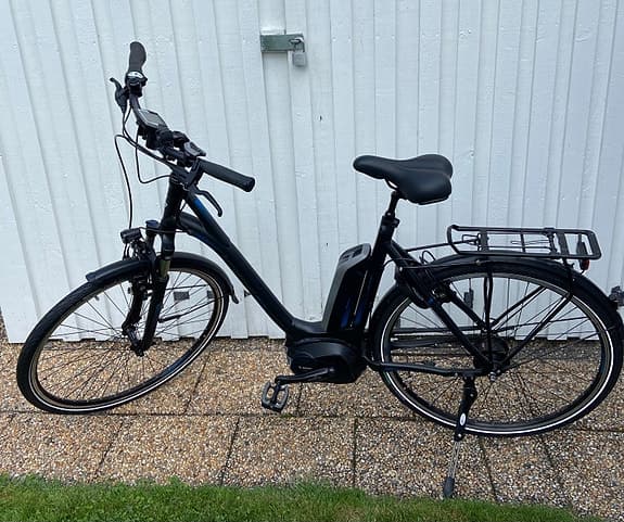 Ekcykel Bergamont E-Horizon N8 CB 400