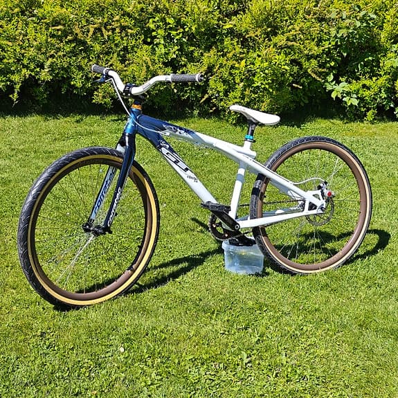 NY! GT Chucker 2.0. Custombyggd 26” MTB för pumptrack & flowtrails etc. NOS