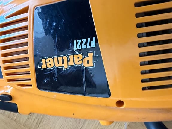 Partner P7221 motorsåg orange