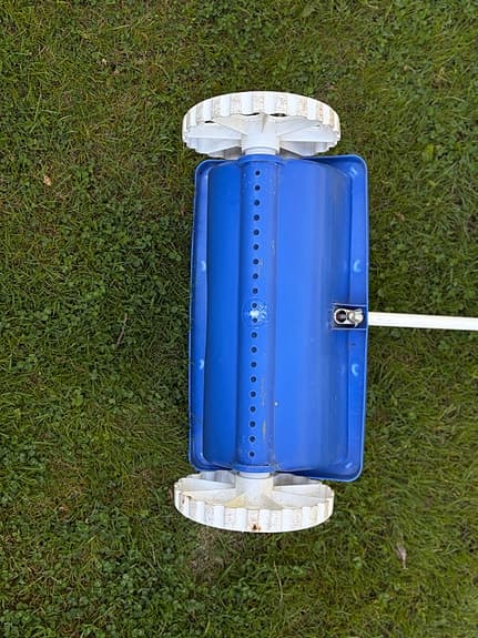 Stroller spridare för gödsel/sand blå