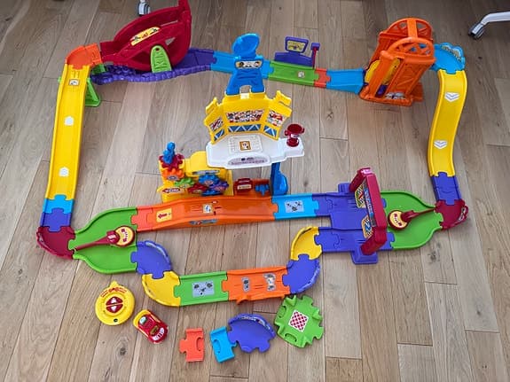 Vtech Super RC Racerbil bana med bil och fjärrkontroll