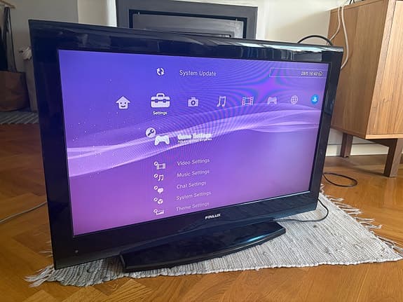 Finlux 32” TV med scart för retrospel