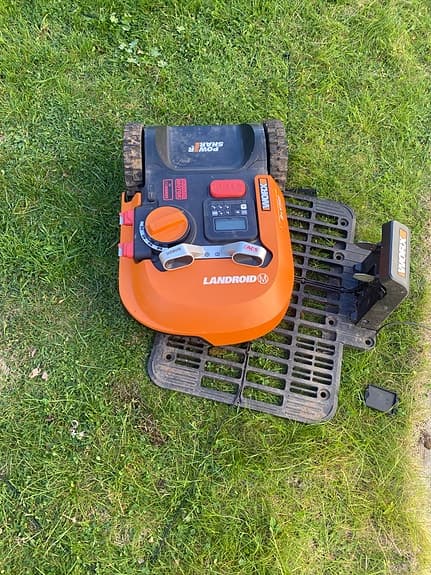 Worx Landroid M 700kvm robotgräsklippare orange