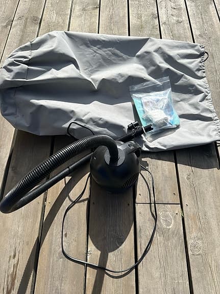 Blå airtrack med elpump