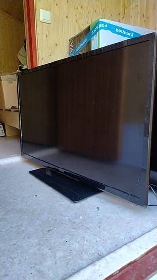 Philips 42” TV – HDMI / Fullt fungerande / Prisvärd