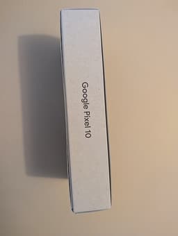 HELT NY OÖPPNAD Google Pixel 10 mobil 128 GB svart