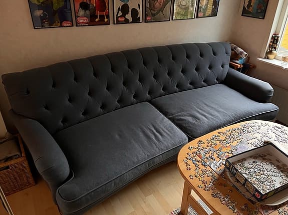 Howardsoffa Mio Mörkblå