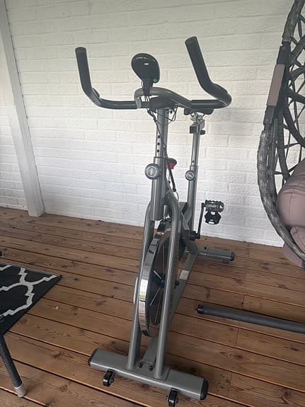 Titan Life motionscykel grå