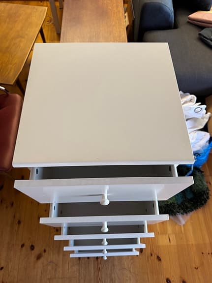 Ikea Kurs vit byrå i fint skick