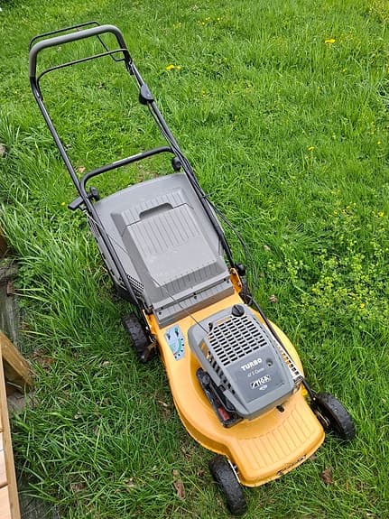 Stiga Turbo självgående bensinklippare med uppsamlare