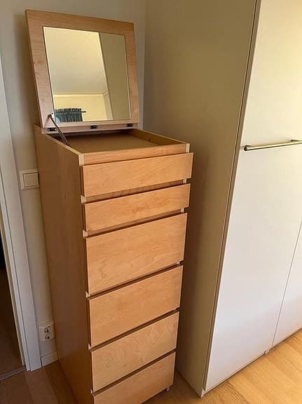 IKEA malm byrå med spegel