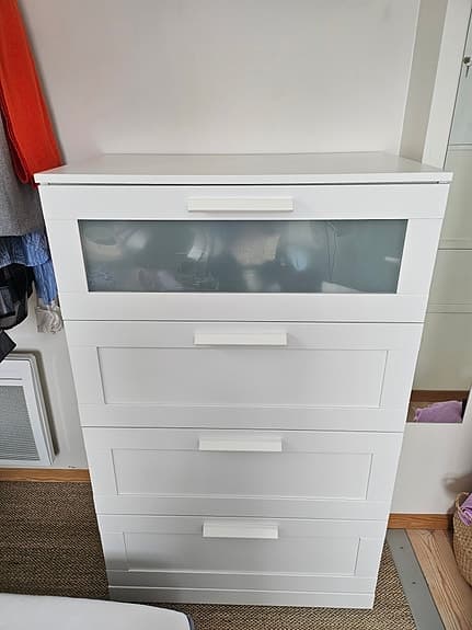 Byrå med 4 lådor - IKEA Brimnes