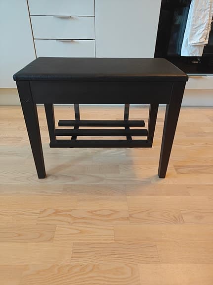 Sittbänk med skohylla