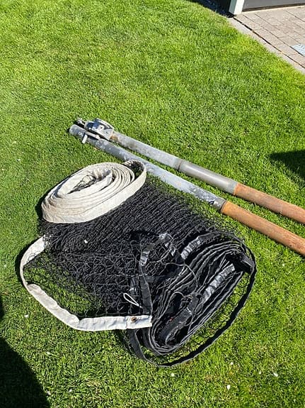 Tennisnät med stolpar