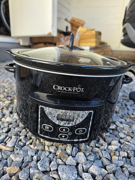 Croc pot (slow cooker)