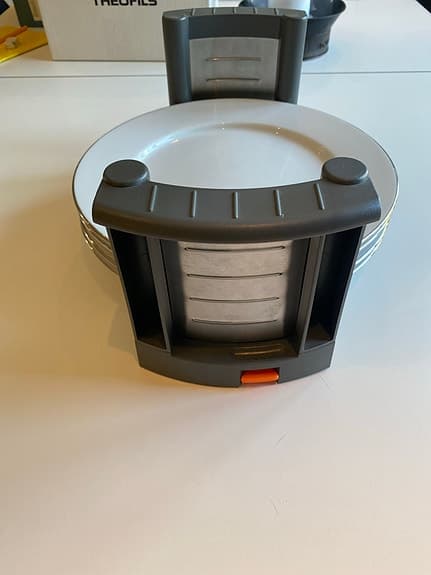 Tallrikshållare Blum