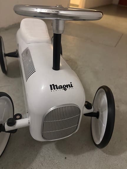Sparkbil från Magni