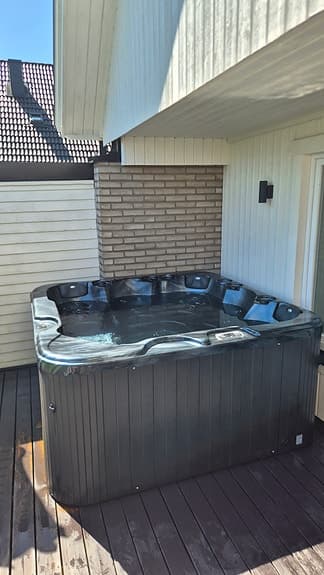 Spabad bubbelpool utomhus Nord pool Sarek spabad, svart åretrunt