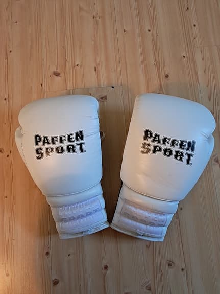 Paffen Boxing gloves 16oz oanvända