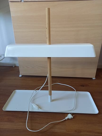 Fin och stilig växtbelysning med bricka