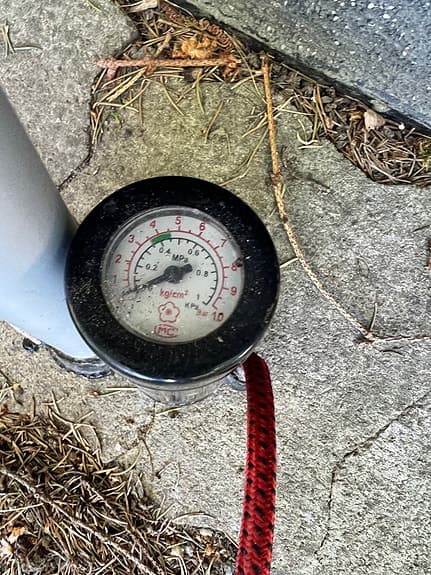 Cykelpump med manometer