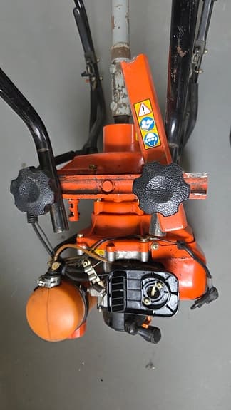 Bensindriven jordborr orange