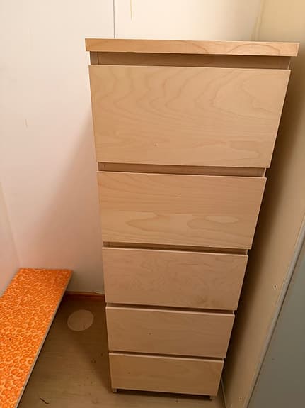 Byrå IKEA i trä/laminat
