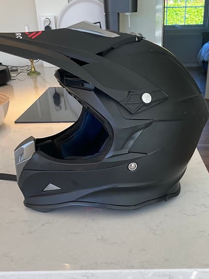 Shiro MC-hjälm MX307