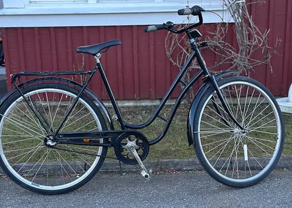 28 tum damcykel 3 växlar / Klassisk stadscykel i fint bruksskick