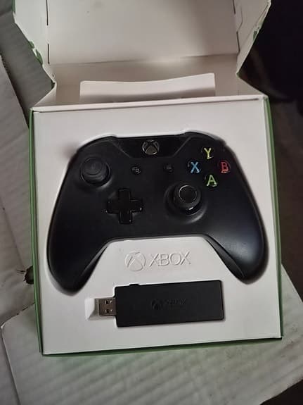 Xbox controller i väldigt bra skick!