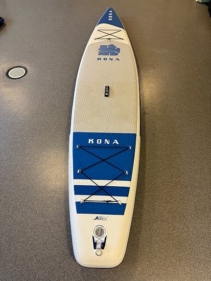SUP Kona Cruiser Air 12.6 uppblåsbar/Evolve-kolfiberpaddel, transportvagn.