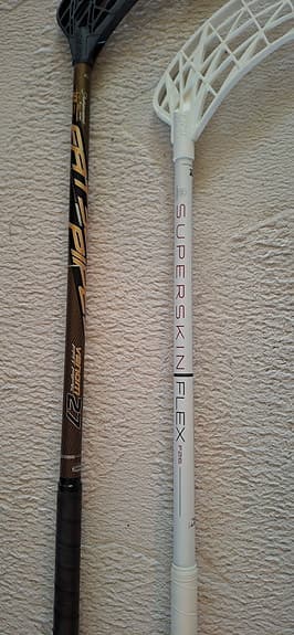Innebandyklubbor Unihoc Superskin 26 & Fatpipe Venom 27
