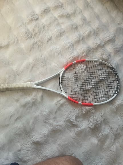 Babolat Pure Strike JR 26 tennsracket vit/röd