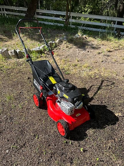 Meec bensindriven gräsklippare 41 cm