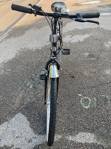 Semesterrea - Fynda en Nyservad cykel! Nyservad Crescent stadscykel 26" 5 växlar