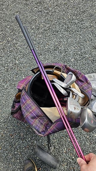 Golfvagn, bag och 12 st damklubbor