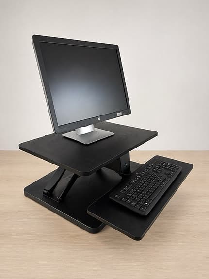 Höj och sänkbar datorbord